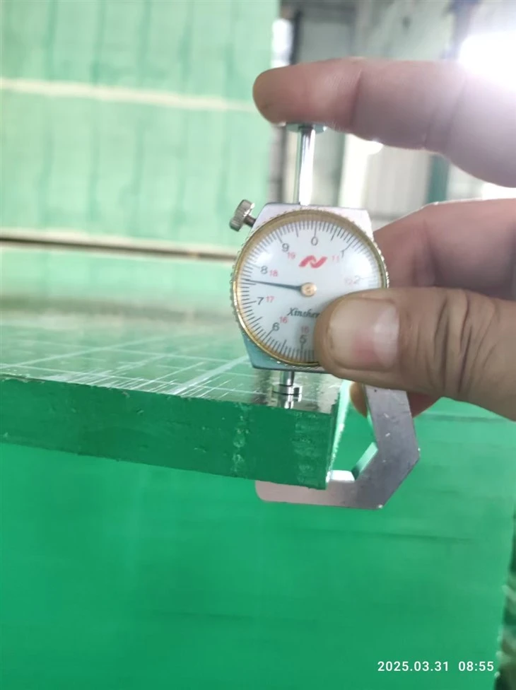 Hotsale zaļā plastmasas plēve Faced Flywood WBP fenola mitruma necaurlaidīga